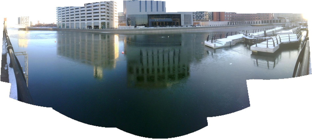 20100108frozendock.jpg